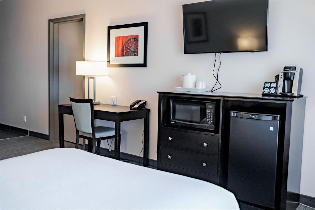 Park Inn By Radisson Edmonton Airport Leduc Buitenkant foto